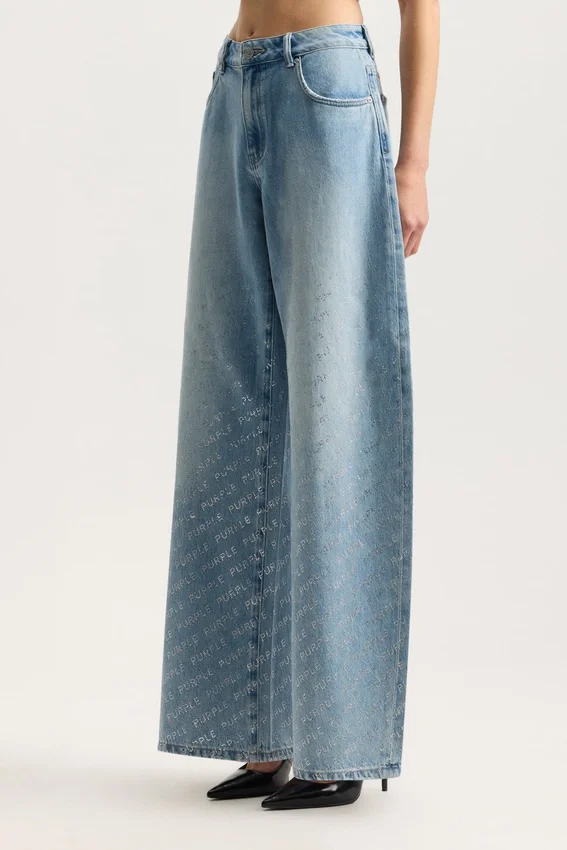 Baggy-Hose mit Logo-Bling