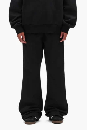Basic-Jogginghose mit ausgestelltem Bein