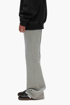 Basic-Jogginghose mit ausgestelltem Bein