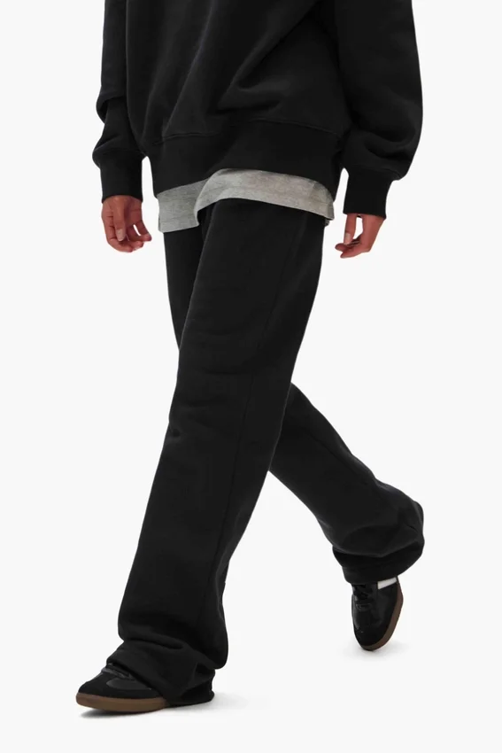 Basic-Jogginghose mit ausgestelltem Bein