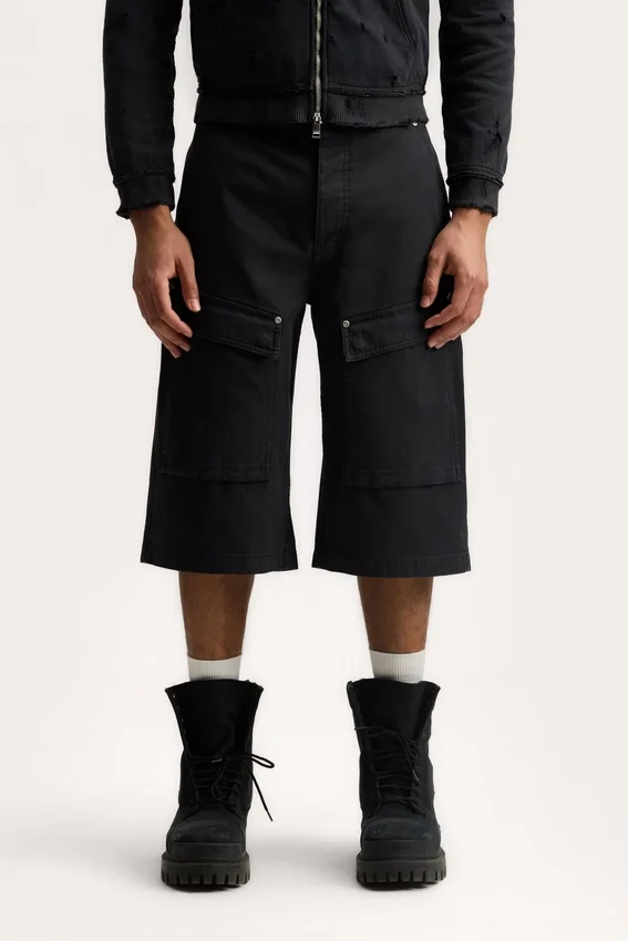 Große Cargo-Shorts