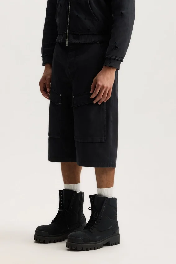 Große Cargo-Shorts