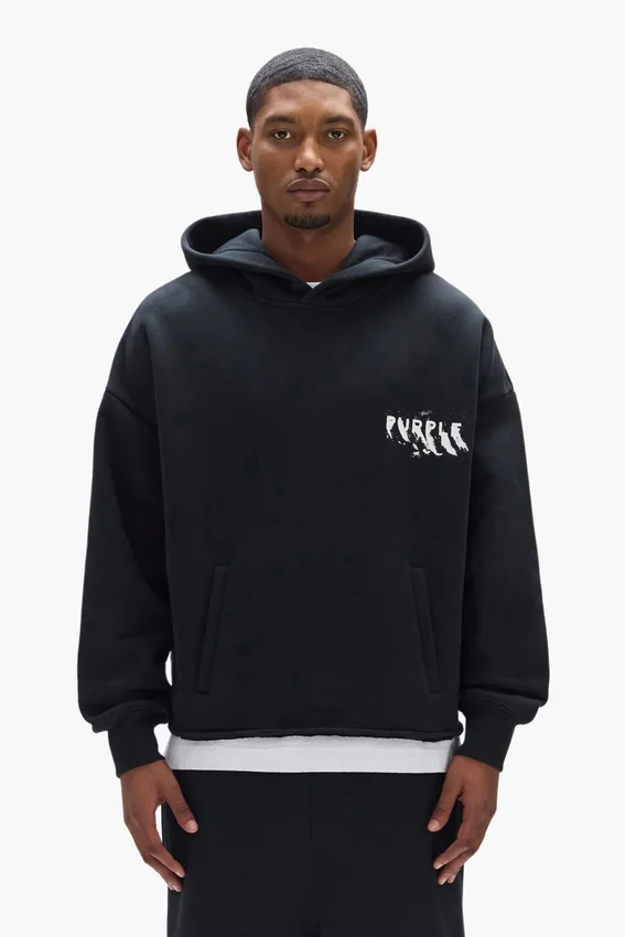 Hoodie mit aufgemaltem Schriftzug