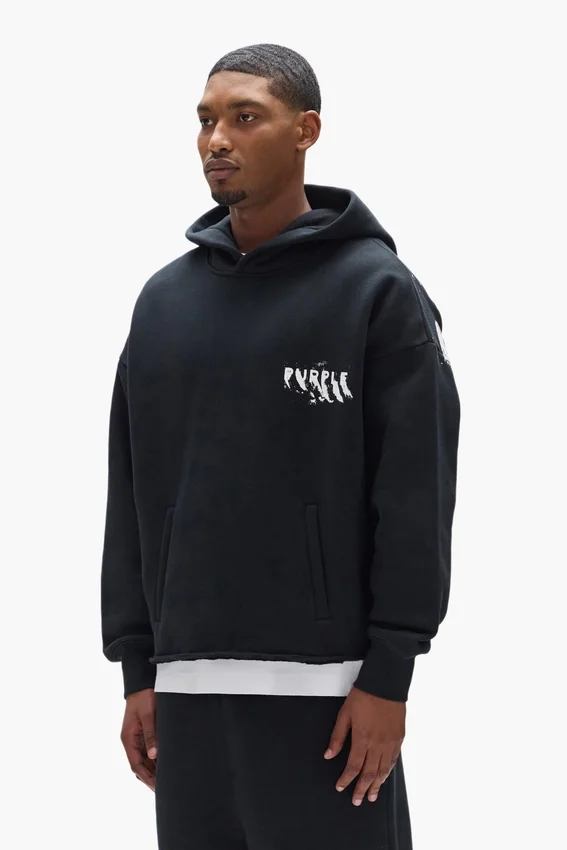Hoodie mit aufgemaltem Schriftzug