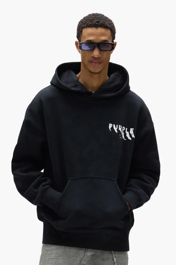 Hoodie mit aufgemaltem Schriftzug
