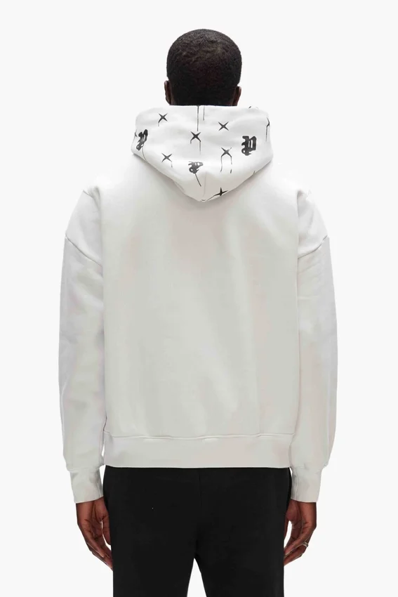 Hoodie mit Monogramm