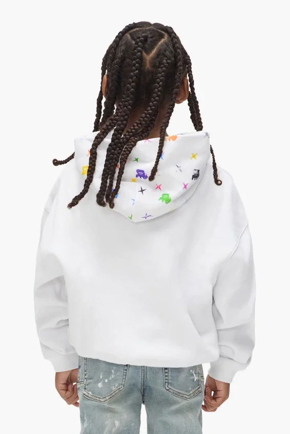 Kinder-Hoodie mit bemaltem Monogramm