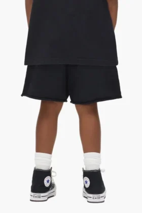 Kinder-Shorts mit aufgedrucktem Schriftzug