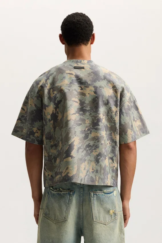 Leder-T-Shirt mit gemaltem Camo-Print