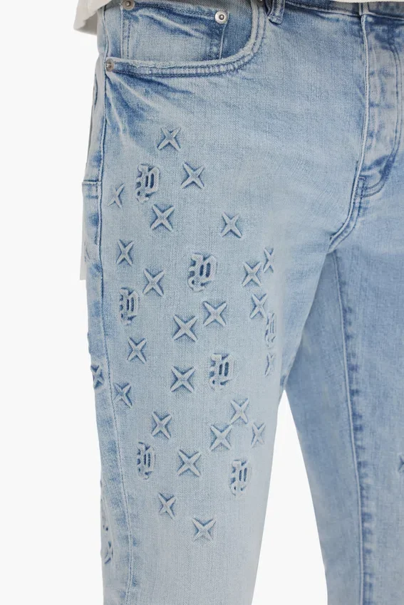 P004 Mit Monogramm-Prägung
