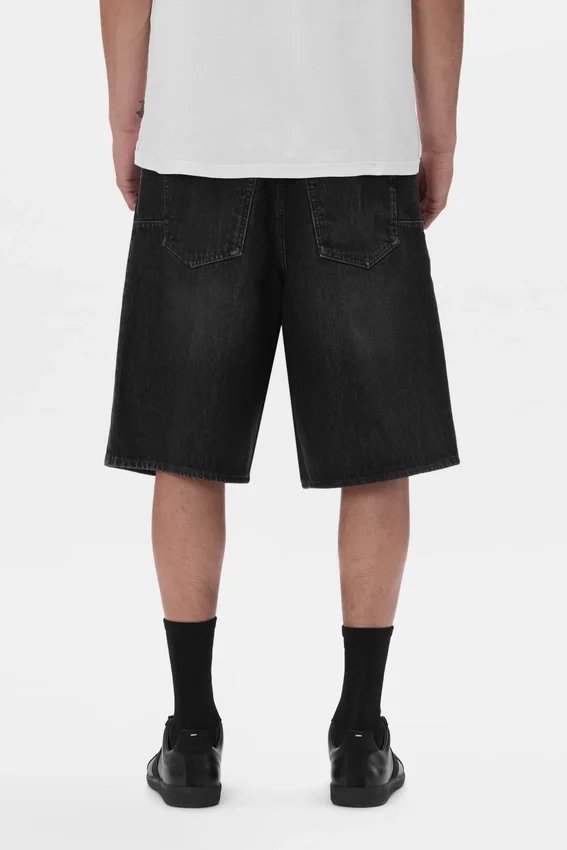 P059 Plissierte Shorts
