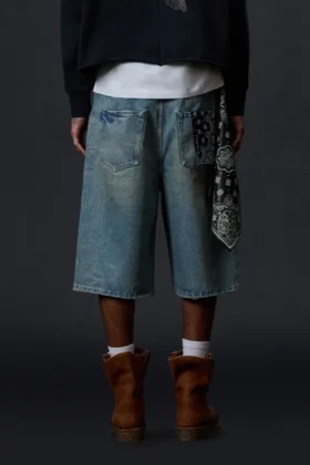 P070 Verzierte Shorts