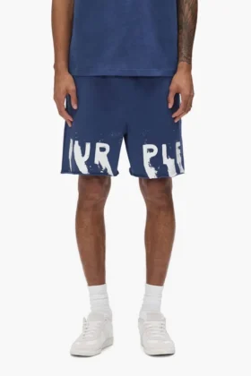 Shorts mit aufgemaltem Schriftzug