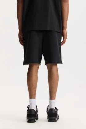 Shorts mit Pailletten-Schriftzug