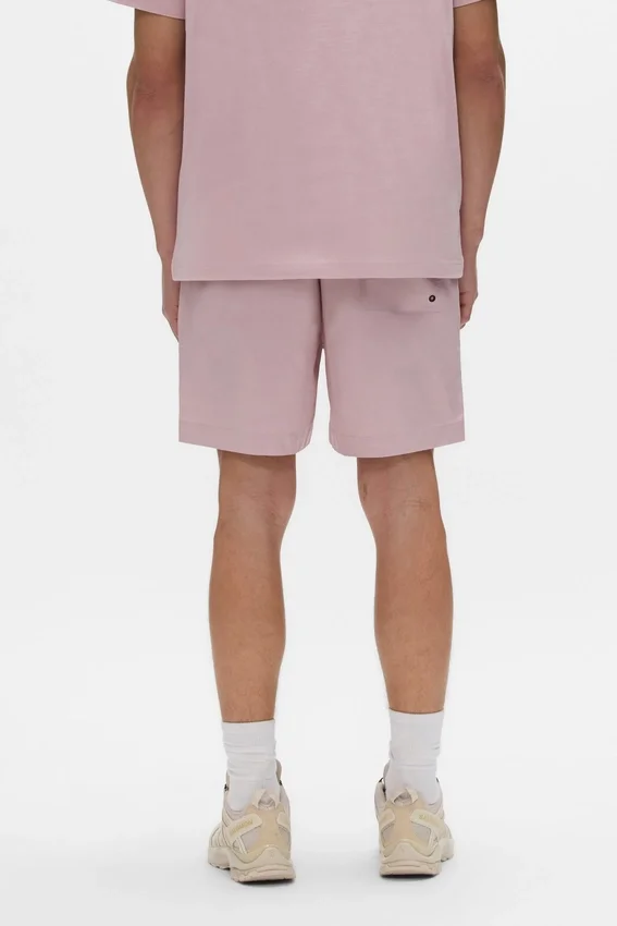 Showrooms überall Shorts