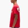 T-Shirt mit bemaltem Schriftzug