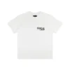 T-Shirt mit bemaltem Schriftzug