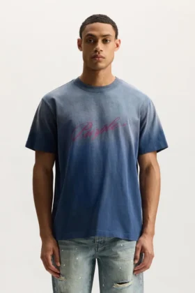 T-Shirt mit schrägem Schriftzug