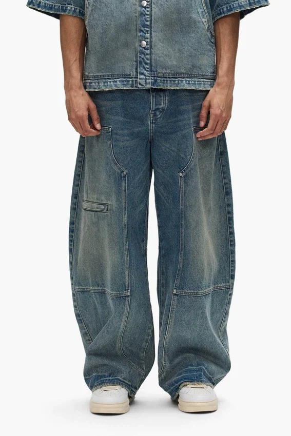 Workwear-Jeans mit ausgestelltem Bein